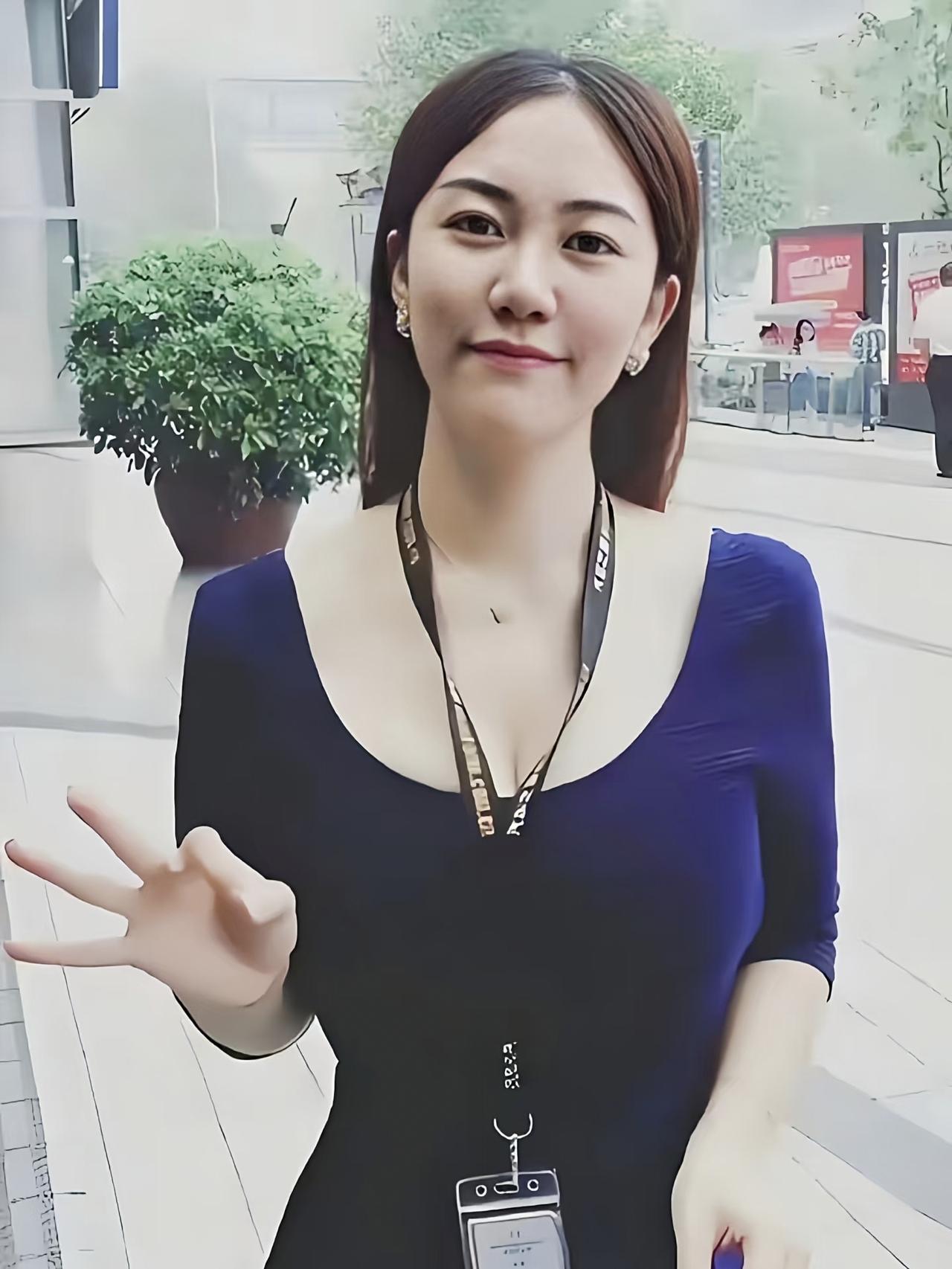 徐萌这个事，一扒你就会发现，头皮发麻！她能上位，没有运气，也不是巧合，靠得是