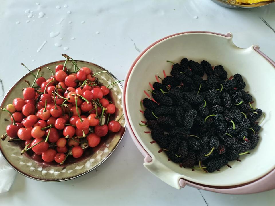 儿子回来了，我心暖暖的。但是，老公却特别气人！昨天，老公和儿子把我从老家接回