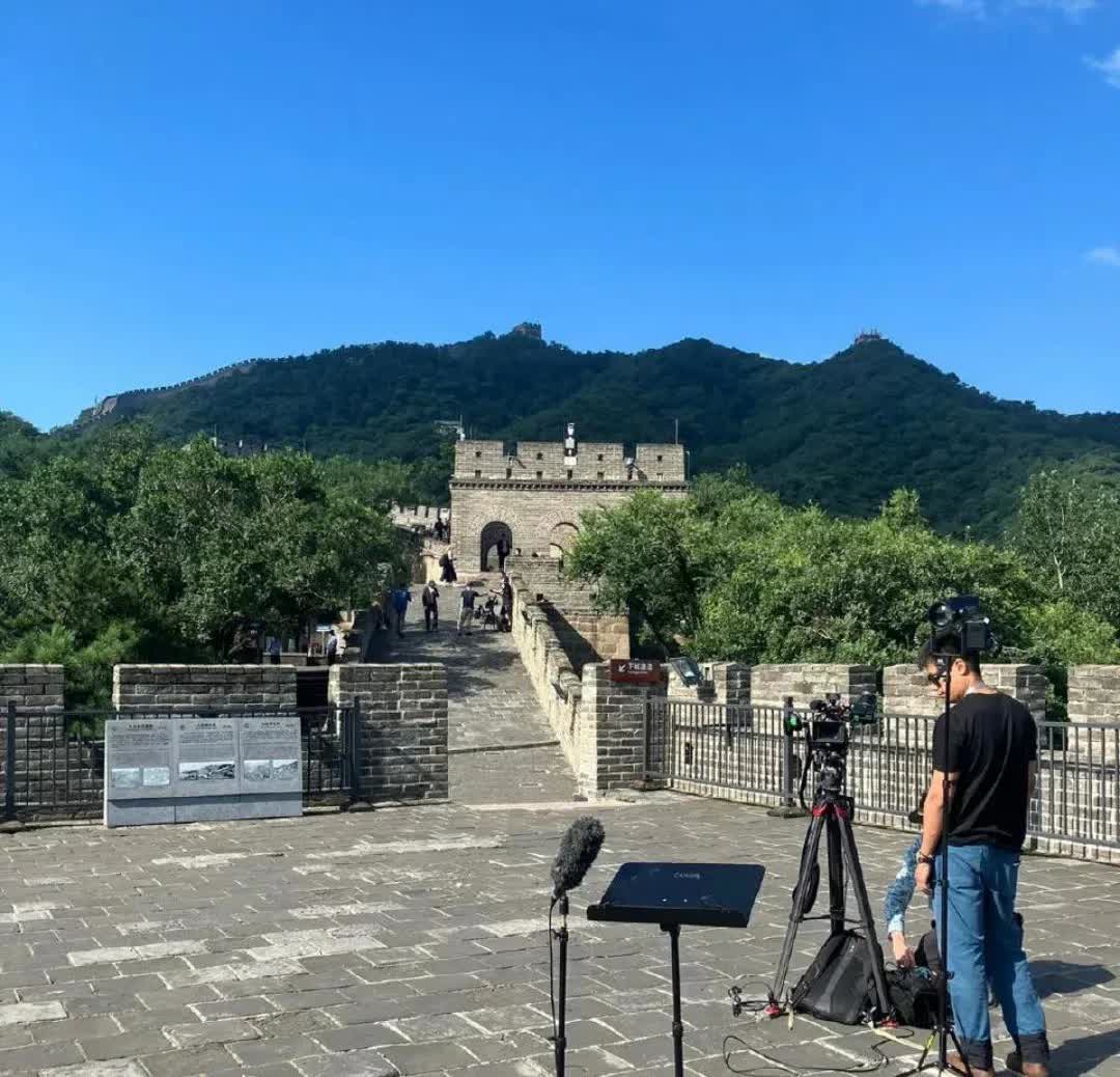 澳大利亚总理在长城上开新闻发布会，还是有点儿说道的，并非心血来潮，而是考虑了历史