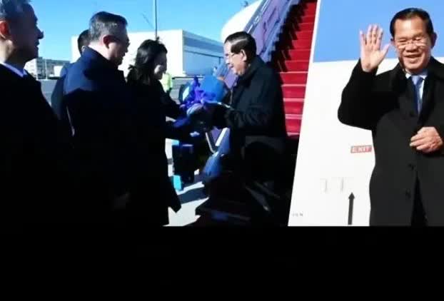 洪森高调访华，带着儿子洪玛奈，正值泰国和柬埔寨关系紧张。没想到此行被泰国代总理插