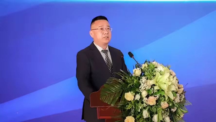 大国竞争的底层隐患！学者聚焦人口数据，下滑趋势远比想象中严峻金灿荣这回是真坐不住了。他在社交媒体上连