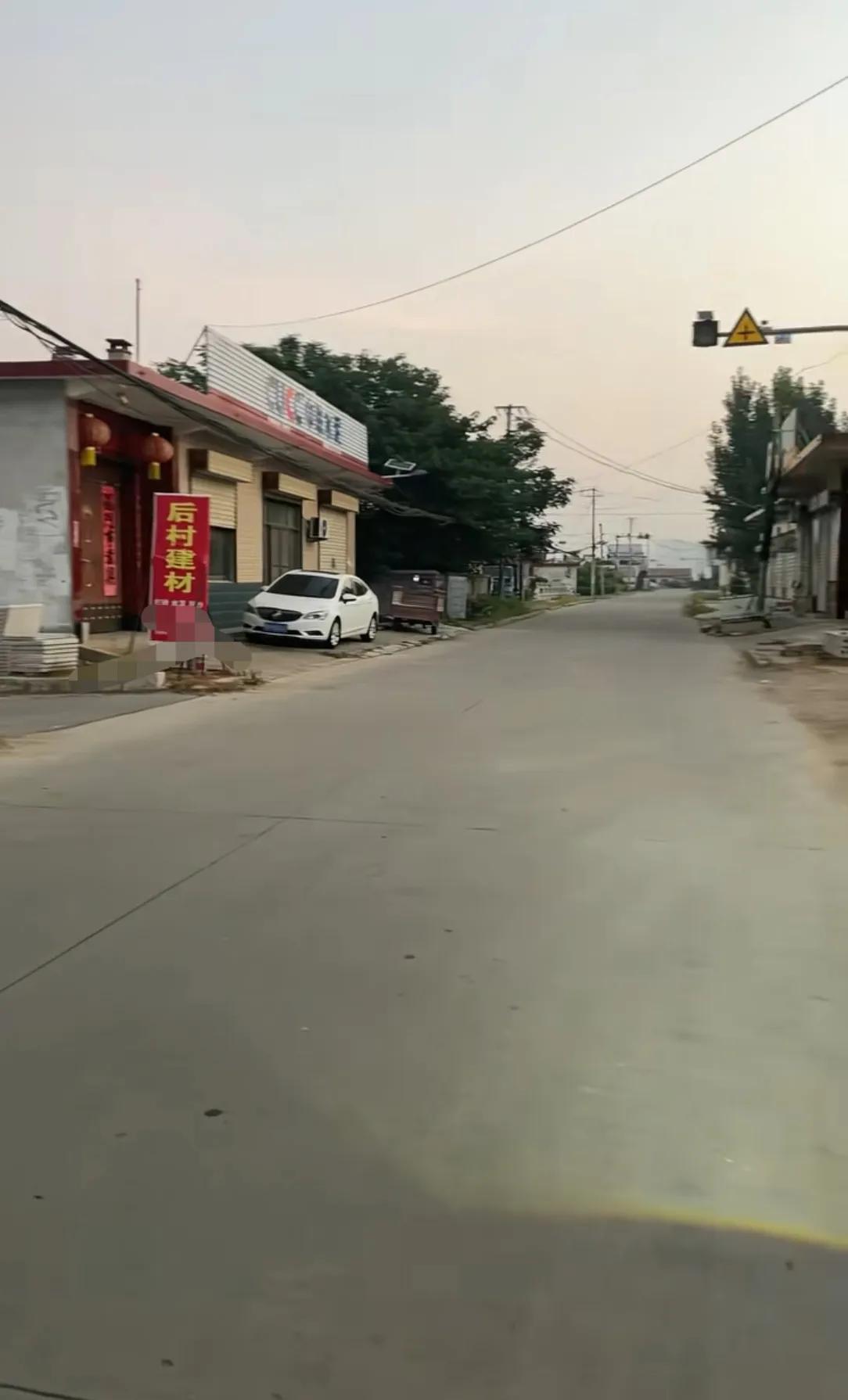 这下好了曹某阳的父母在村里都抬不起头来了，不是因为没有钱，也不是因为偷了东西，