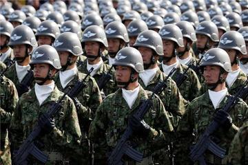 日本会不会再次发动战争？日本企业哀鸿遍野，在日本上空已经闻到了战争的味道。我们很