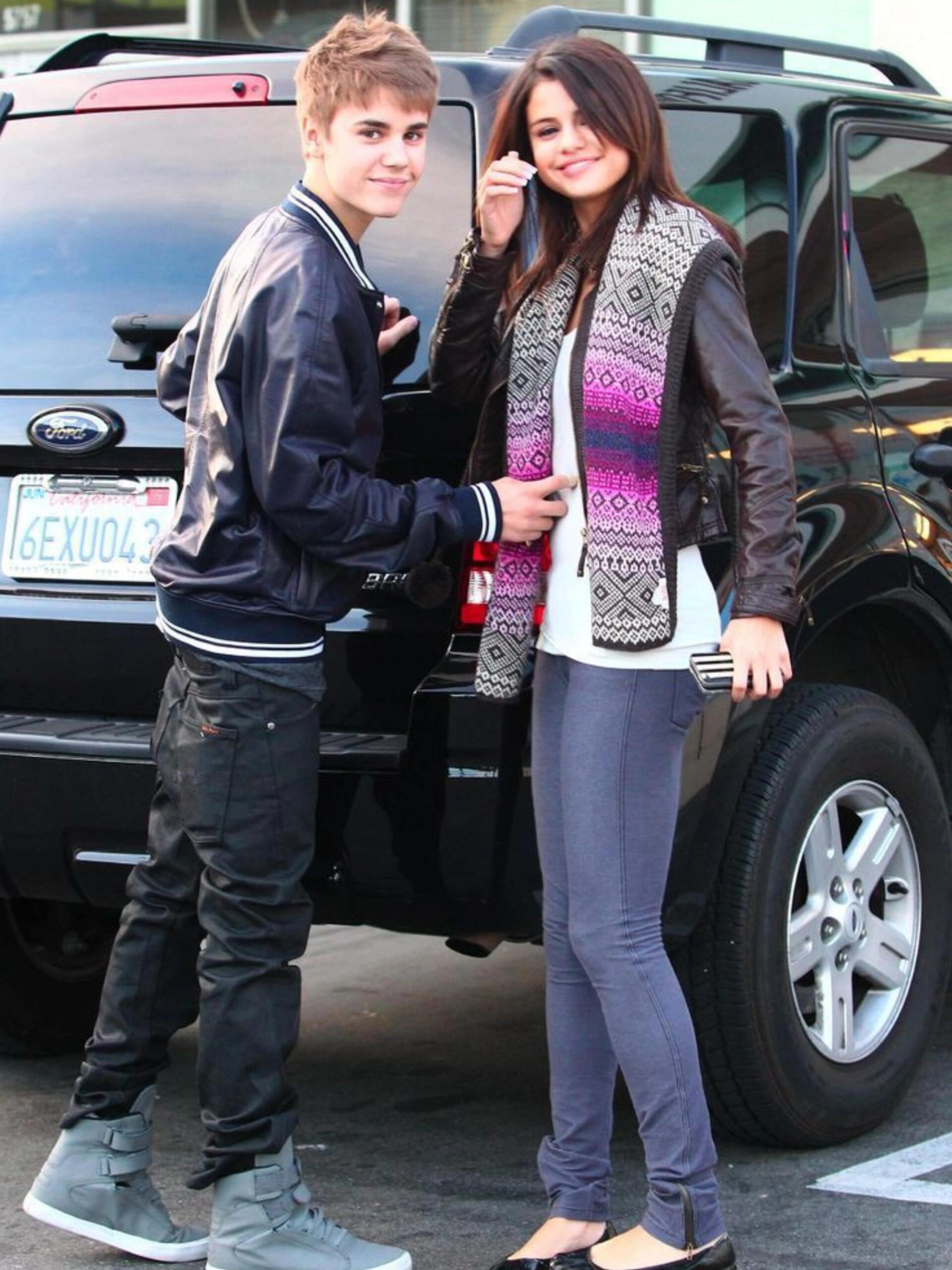 这俩以前谈的时候真的很像两个小孩啊