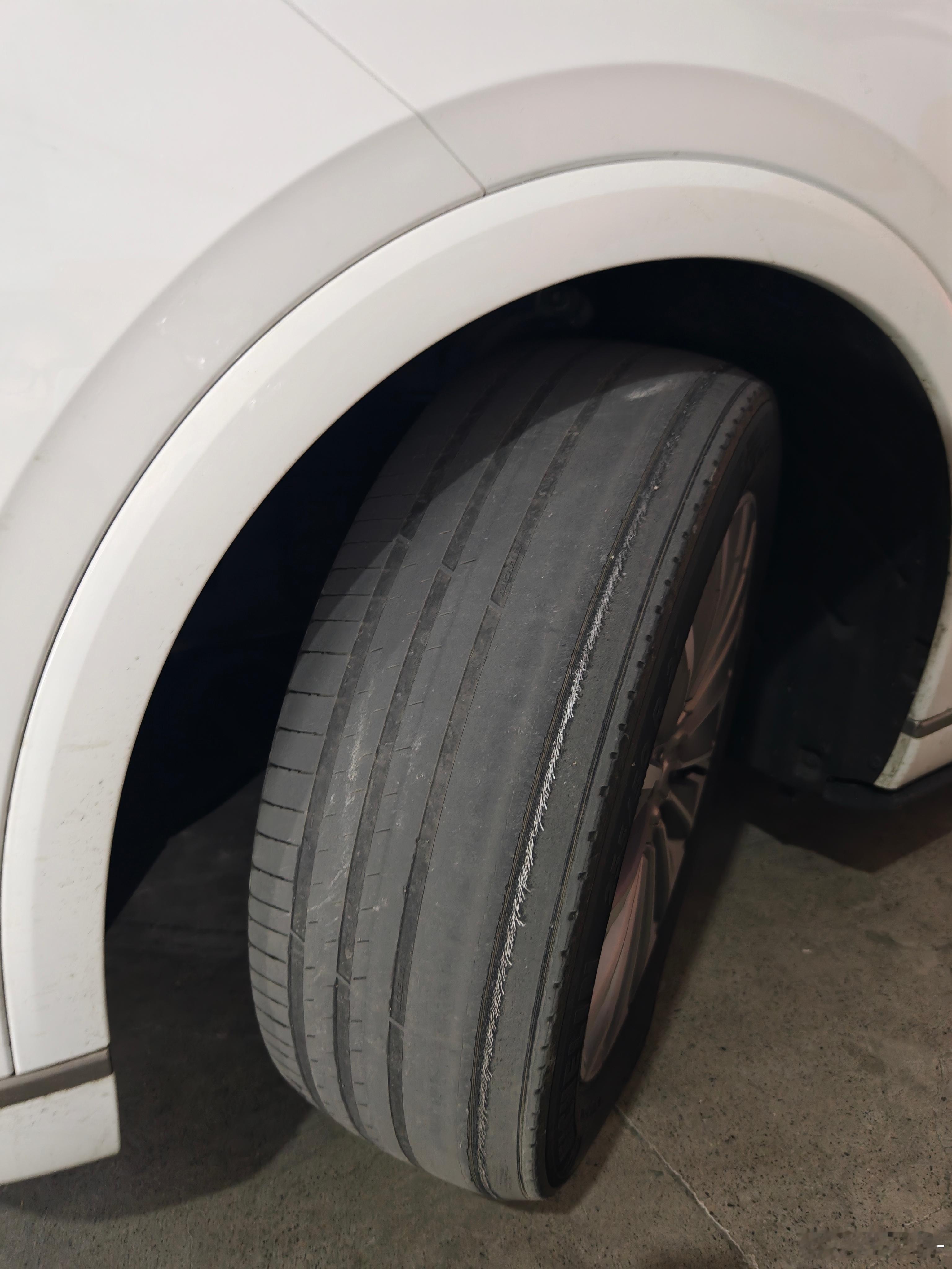 没事千万别做四轮定位，图是群里一位车友感觉跑偏跑去做定位，现在1万公里出头，喜提