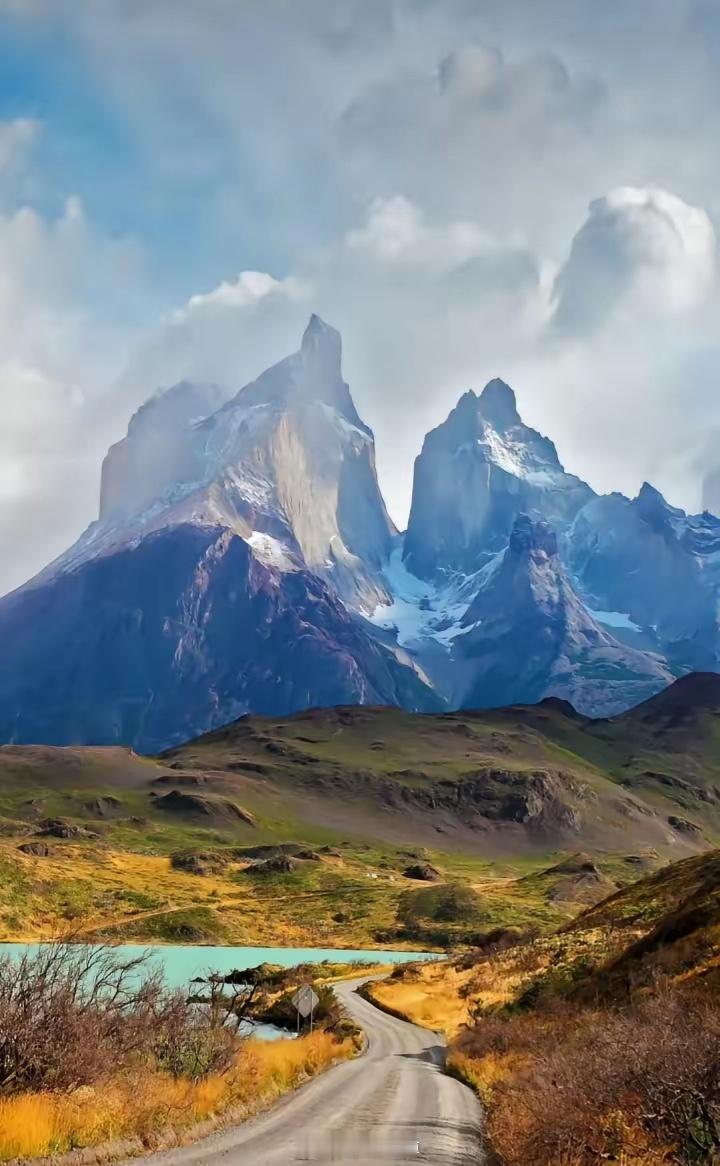 交易的核心排序：心态＞资金管理＞技术技巧。心态浮躁的人，即便技术再精湛，也会在市