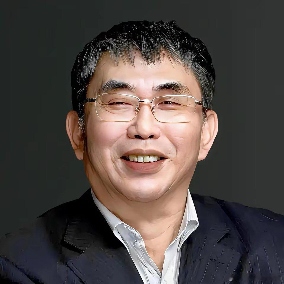 一觉醒来，聂卫平走了，贺娇龙走了，马云的助理陈伟走了。无数事实证明，再有名，再有