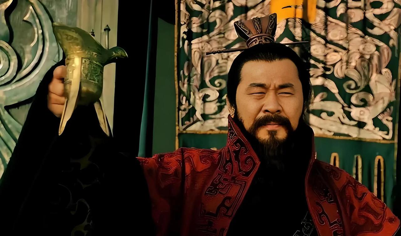 曹操一世枭雄，却也有后悔之事。曹操临终前，说了这么一句话："我一生行事，于心