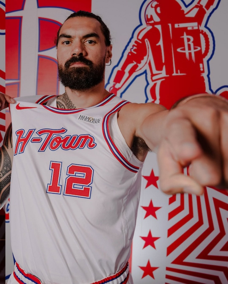 亚当斯复出统治内线！火箭28分狂胜爵士，乔治0分8失误遭阿门锁死