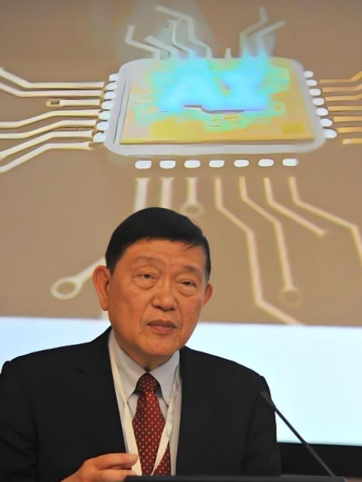 中芯国际创始人张汝京曾说，他说在自己离开台积电时，台积电董事长告诉他，你敢去大陆