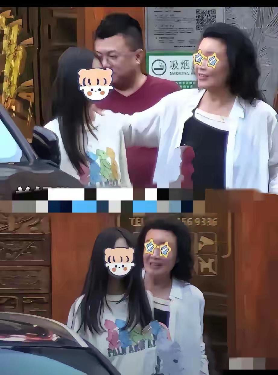 兰姐和孩子们一起出去吃饭，真的是很美的画面。兰姐终于不用出国见孩子们了，这样的感
