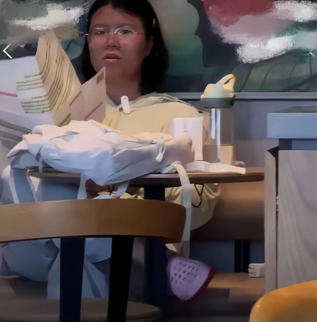 还没考上公务员就这么嚣张，如果考上了那还得了？最近网上一段视频引发巨大讨论