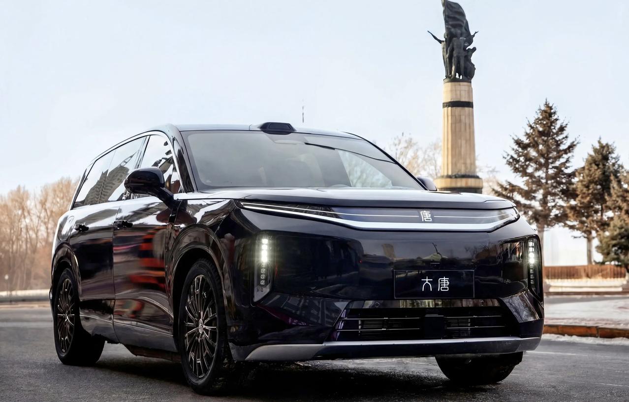 比亚迪大唐，定价如果能像方程豹钛7这样务实，能成为大型SUV的销量冠军。大唐