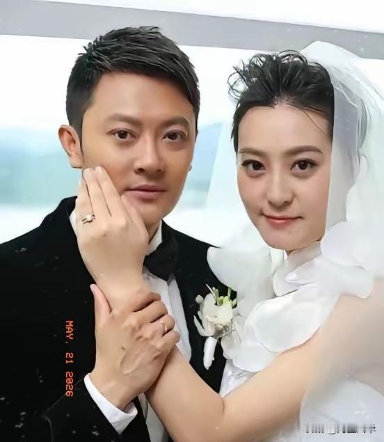 他花了400万元娶的老婆哈琳娜。（原名赵颖燕）直到孩子出生后，才发现自己的老婆除
