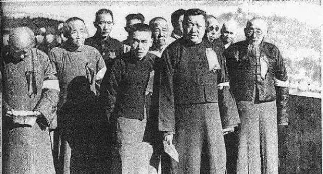 1938年，大汉奸陶锡三在家里宴请日军。突然，她听到女儿哭喊着：＂救命啊，救命啊