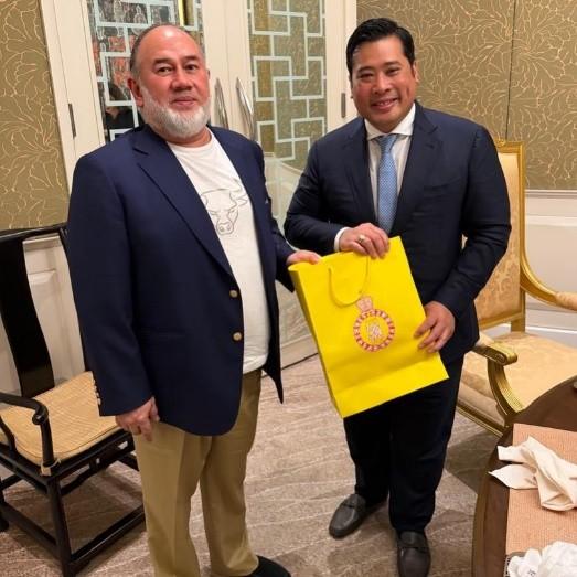 泰国二王子还没有死心，在老泰王74岁生日到来之际，他又连番搞事，企图用这点孝心让