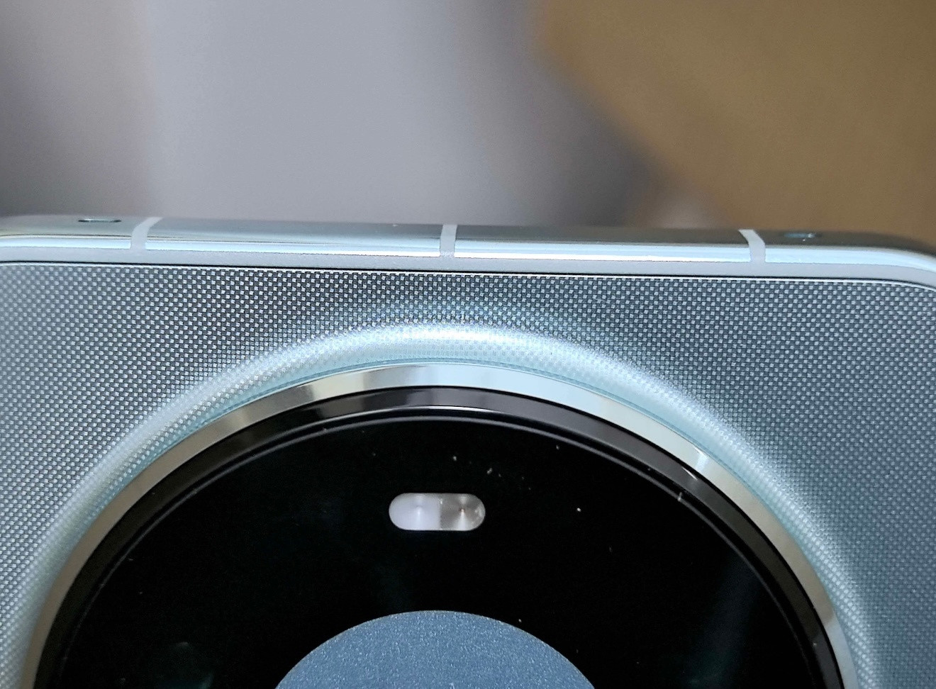 有种形容瓷器青花画片丰富，叫满工拉近看Mate80你会发现这就叫满工太细腻了，