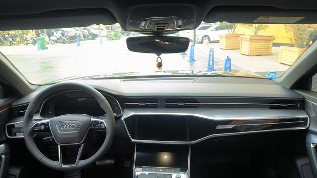 2022款奥迪A6L,25.9万预算圆你“西装暴徒”梦