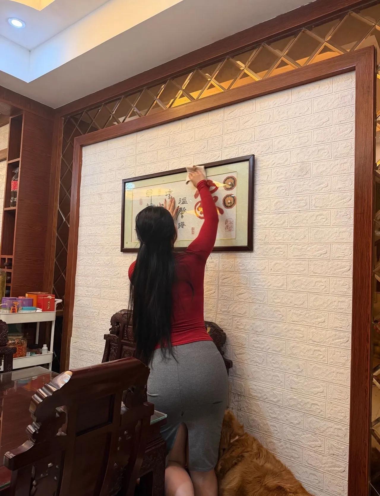 别人都说我老婆身材好，可40岁的我为什么对她一丁点兴趣都没有？我比老婆大了8岁，