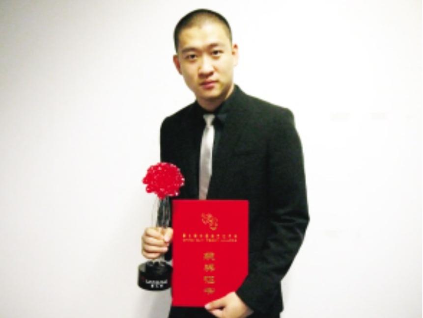 曹云金徒孙入围曲艺牡丹奖，有望和师爷曹云金获得同一奖项。昨天，北京曲协公众号