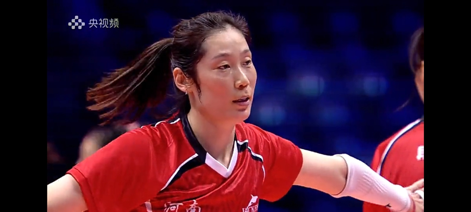 河南女排五连胜，从第一场3比0天津，到今天3比0北京，朱婷带给河南队的变化太明显