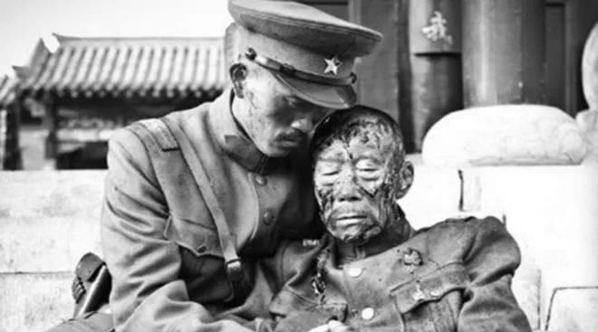 此时沈阳城暗流涌动，日本浪人在街头游荡，关东军向南满铁路增兵，奉系内部亲日派将领