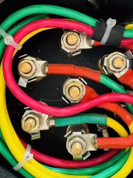 “找对象难，找靠谱的电工更难！”这是工厂、工地，甚至物业群说得很火的一个话题！