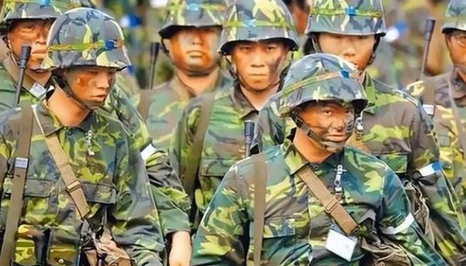 台军将面临的尴尬：若你抵抗人民解放军收复台湾，被打死了你算谁家的烈士？你战死后，