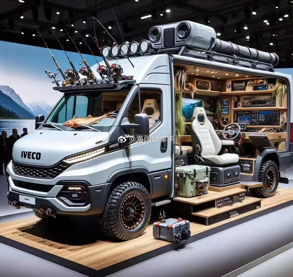 这辆依维柯怎么前后各有一个方向盘啊？？？海阔试车超话