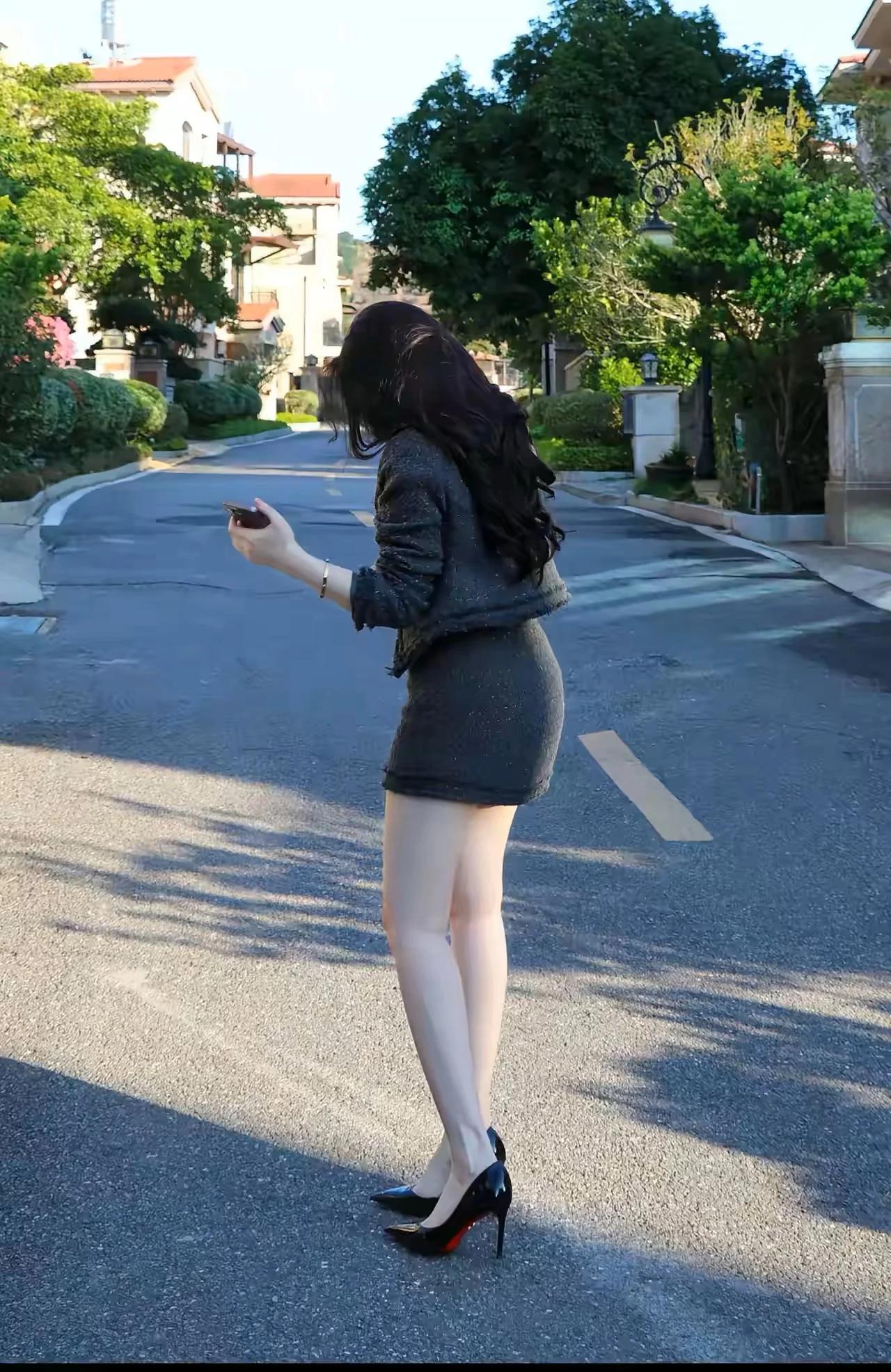 活着活着，就活明白了，跟任何人较劲都是在消耗自己。