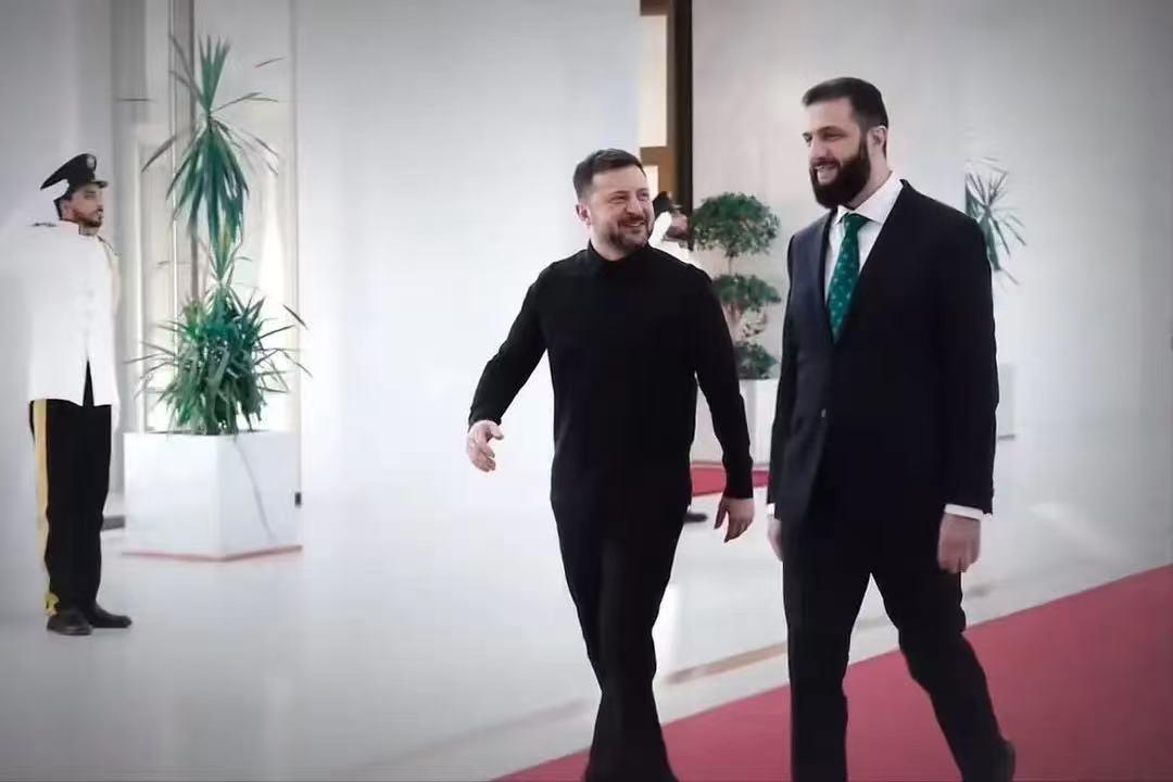 中东画风变了：叙利亚盛大欢迎泽连斯基，俄罗斯伊朗都危险了？泽连斯基接连访问中
