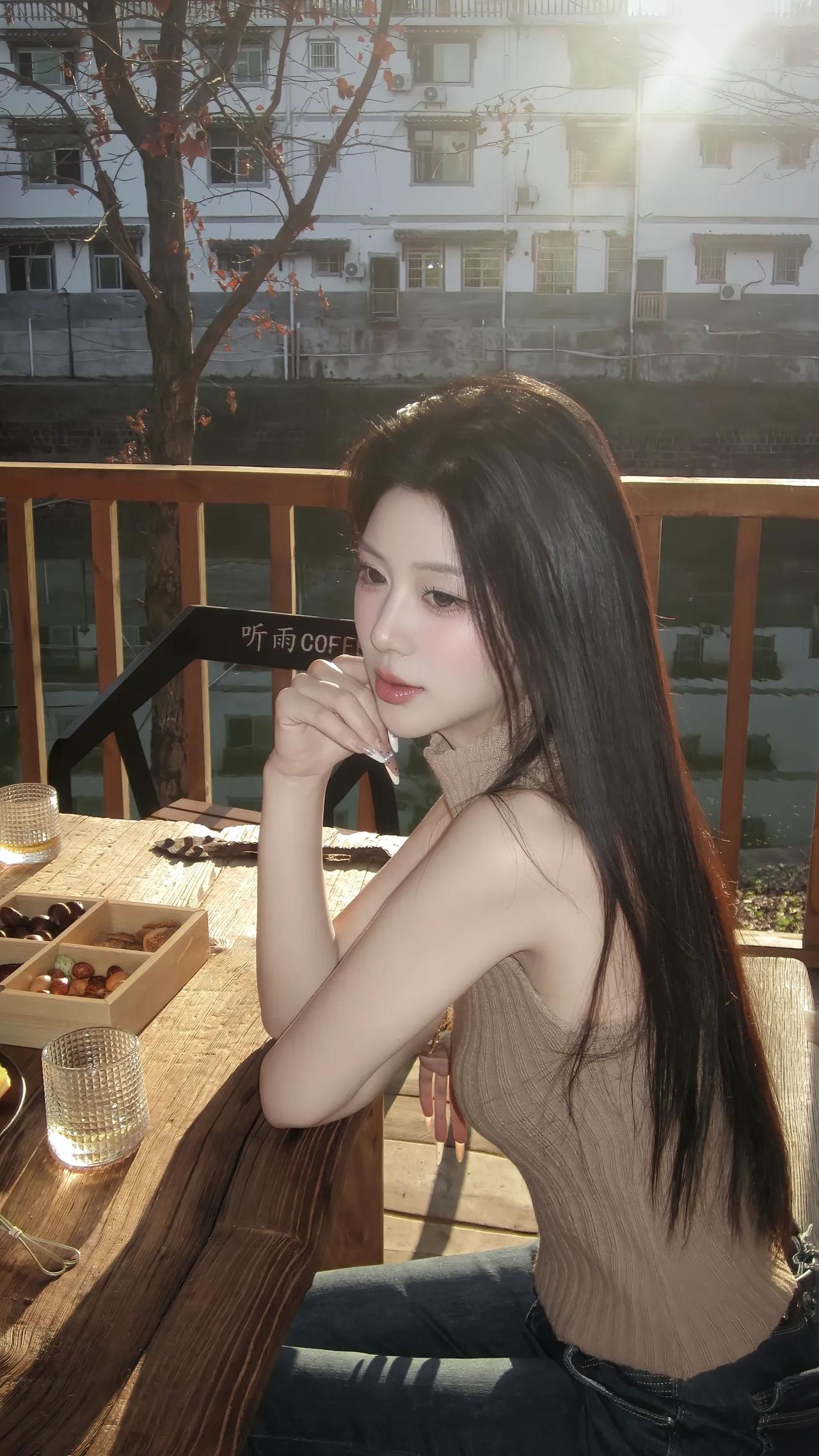 什么都是远的照在身上的阳光是近的