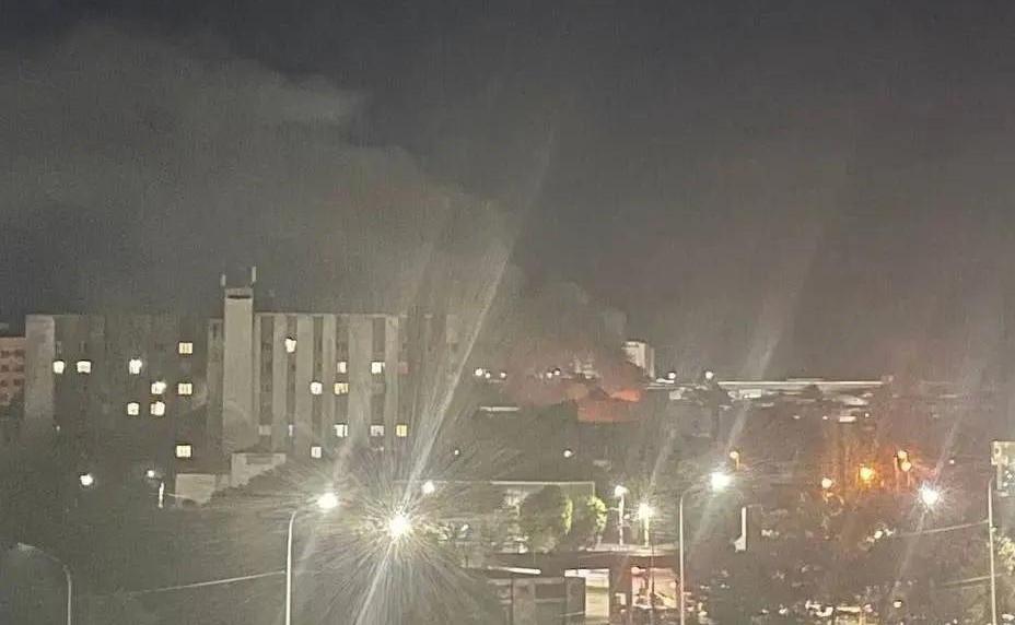 最近乌克兰瞄上了克里米亚大桥了，一直炸…～6月11号深夜，克里米亚多地爆炸惊