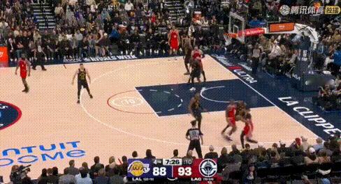 强硬——斯玛特这防守真有血性！看看图1这单防堪称教科书，太强硬了。全队都给我学