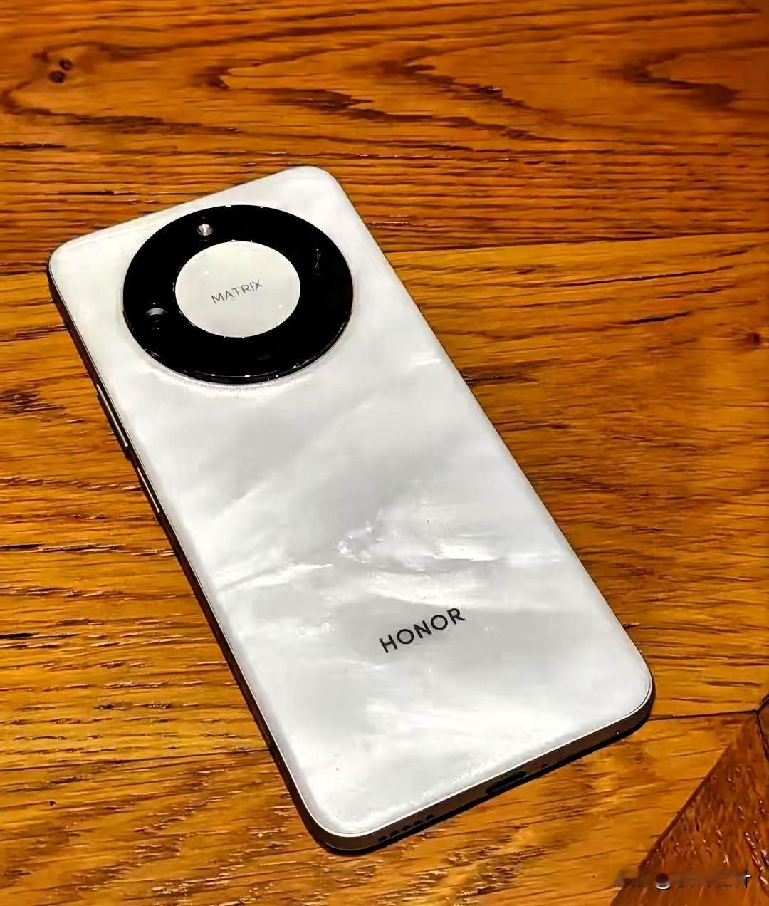 几百块买到宝！荣耀X60让老妈彻底告别充电宝，千元机体验直接翻盘