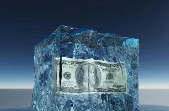 美国为何不直接冻结中国在美资产？就这么说吧，美国要是真冻结了，反而是帮了中国一把