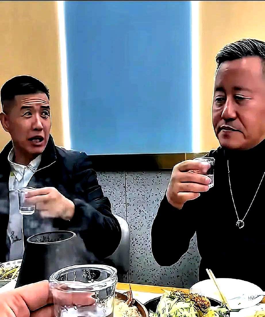 亲舅舅把外甥告上法庭，最后判一缓一，留了案底。谁能想到，就因为王亮直播时骂