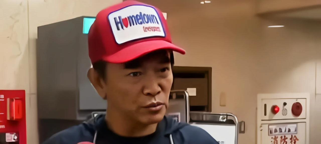 从吴宗宪和馆长最新表态来看，一个像是朱立伦，一个像柱姐！吴宗宪最近接受岛内媒体