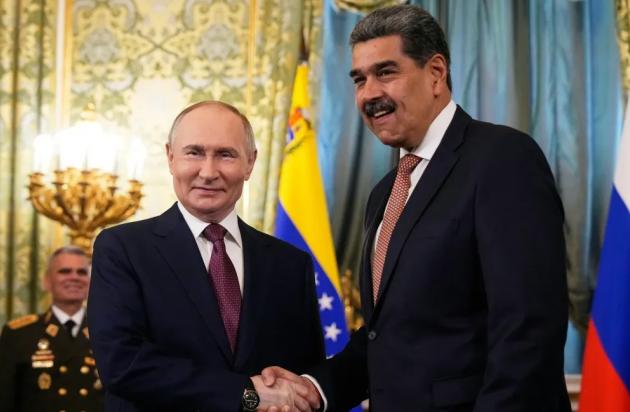 前两天一架俄罗斯运输机，悄咪咪降落在了委内瑞拉的迈克蒂亚国际机场，这可不是普通飞