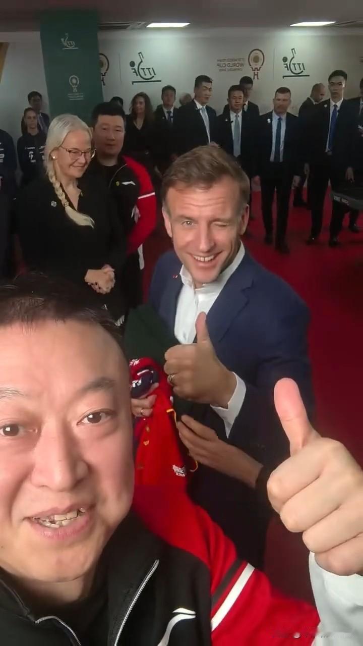 12月6日，乒乓球教练马琳时隔3年更新动态，并配文说道：“开心。”视频中，马