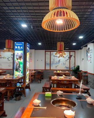 我特别欣赏我李叔的儿子，一个211大学的毕业生，毕业后投了几十份简历都石沉大