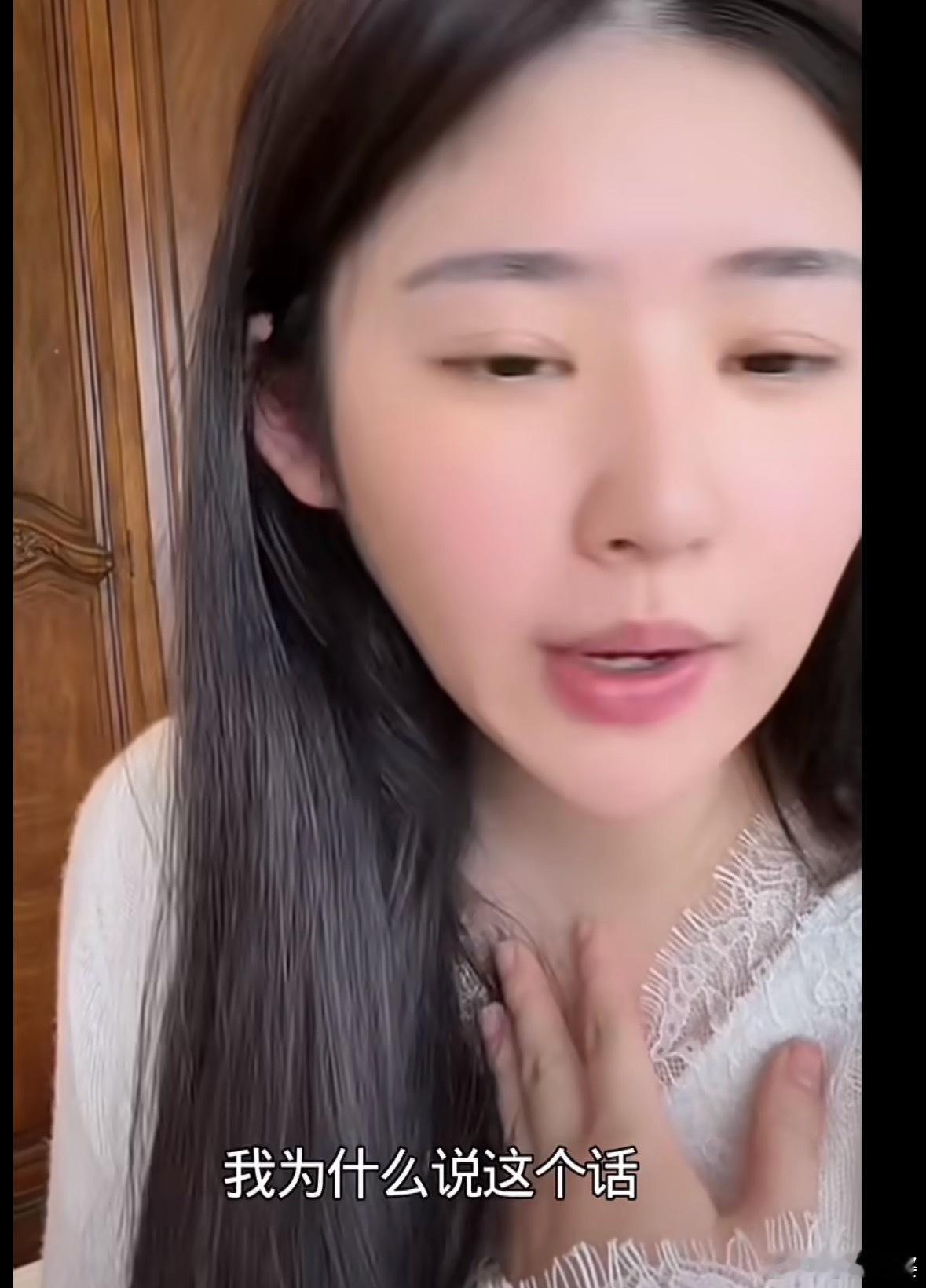 黄一鸣回应公开孩子父亲黄一鸣这事说白了就是被逼急了，产后只剩200块，没出月子就