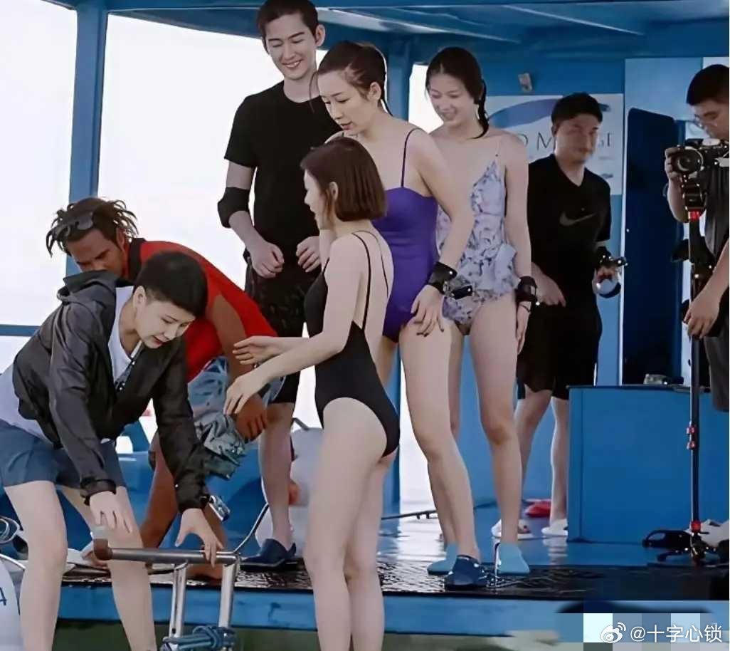 娱乐圈还有比秦岚身材更好的女人吗每次看到会被惊艳