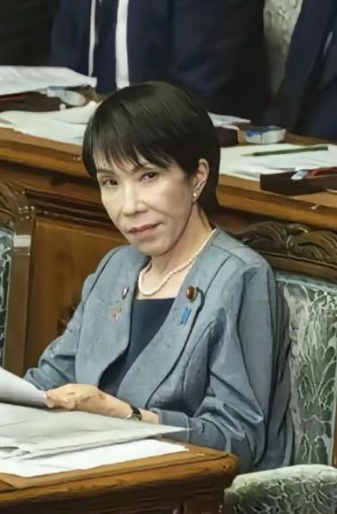 彻底摊牌了！这次中方终于做出了强硬反制！ 2025年11月21日下午，中国驻