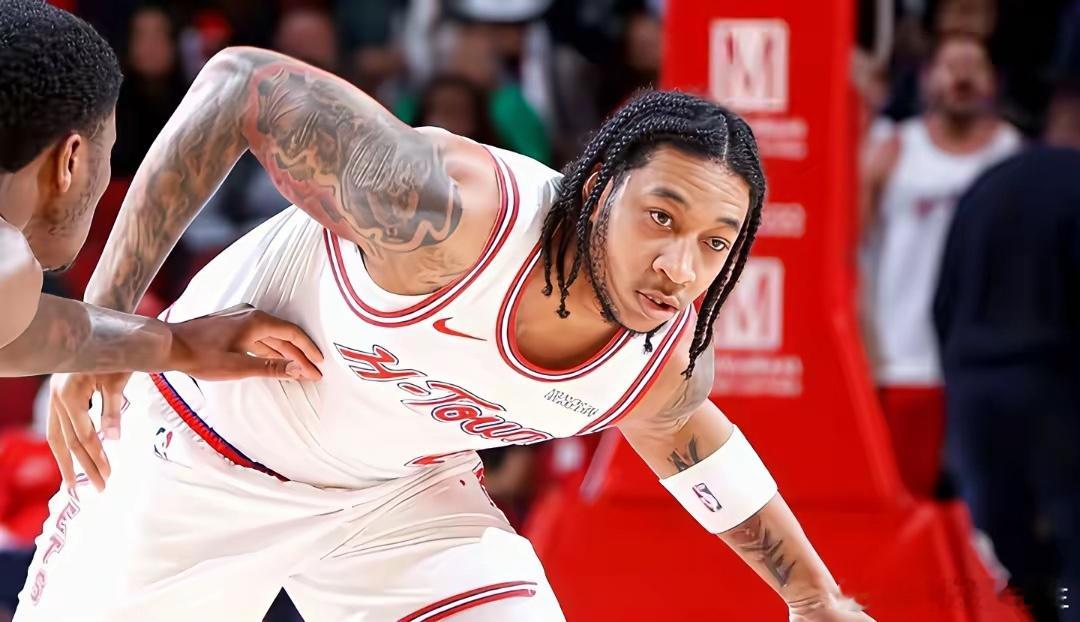 火箭力克雷霆，胜负手是重用了戴维森，早该如此，以后该增加他的出场时间。二连败的火