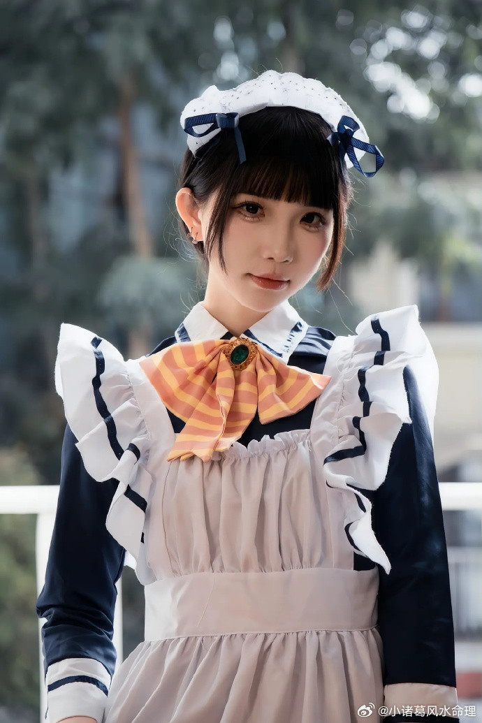 属龙人属鸡人注定的缘分是属龙人。在十二生肖当中，辰龙与酉鸡有着六合的关系，彼此之