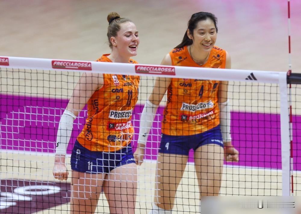 别跟我提什么哈克、瓦尔加斯，都往后稍稍。手握百万欧元年薪的“高龄”战将，硬是轰出