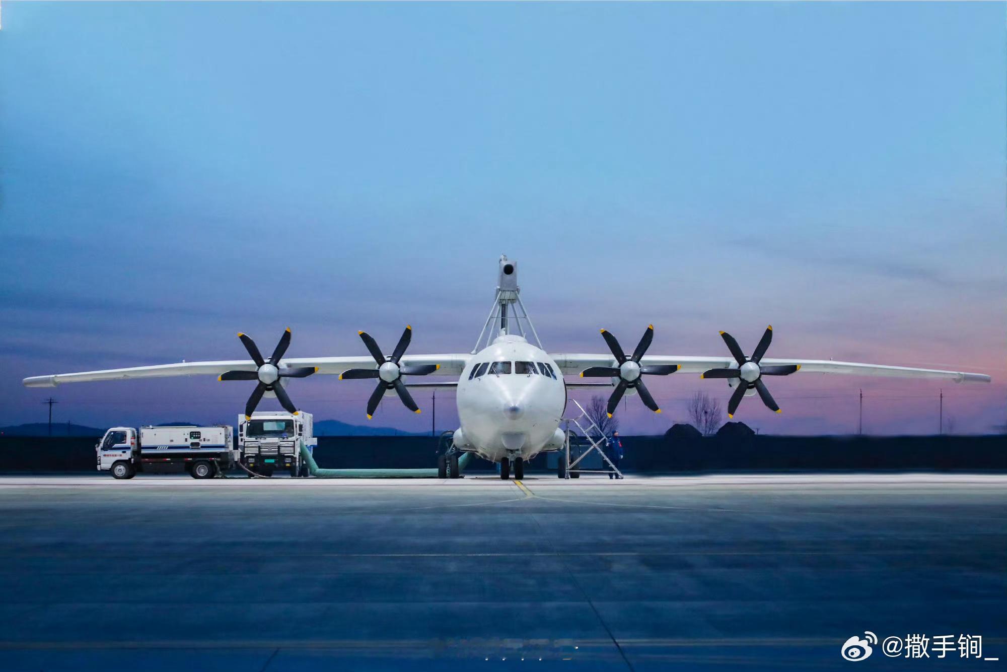 春节期间，平衡木和高新二出动。都是老装备：