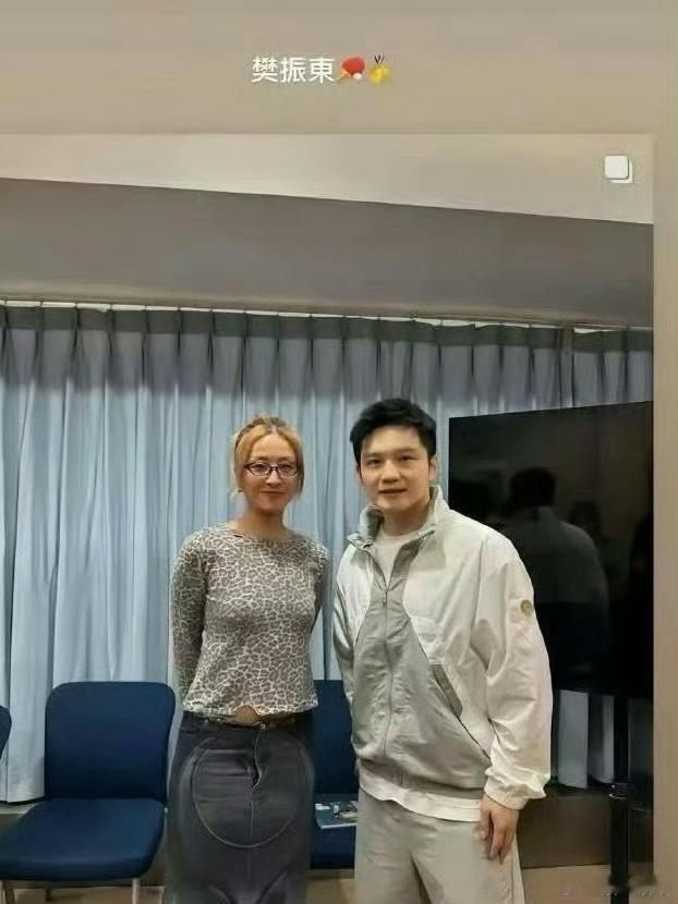 毫不夸张，这条裙子我看了三遍。​​​​