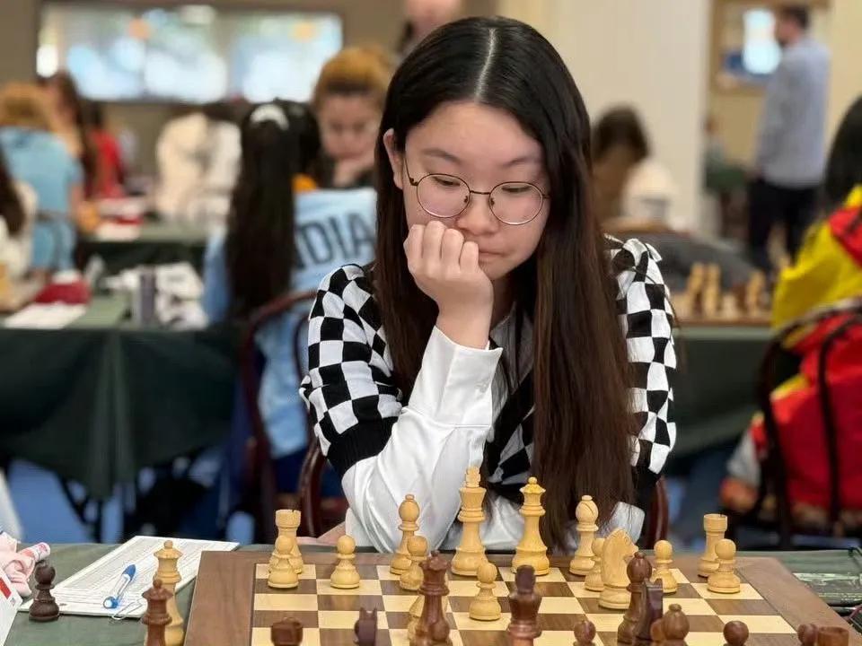 国象世青赛，鹿妙夷获女子组季军，舒赫曼夺冠！2025国际象棋世青赛女子组第十